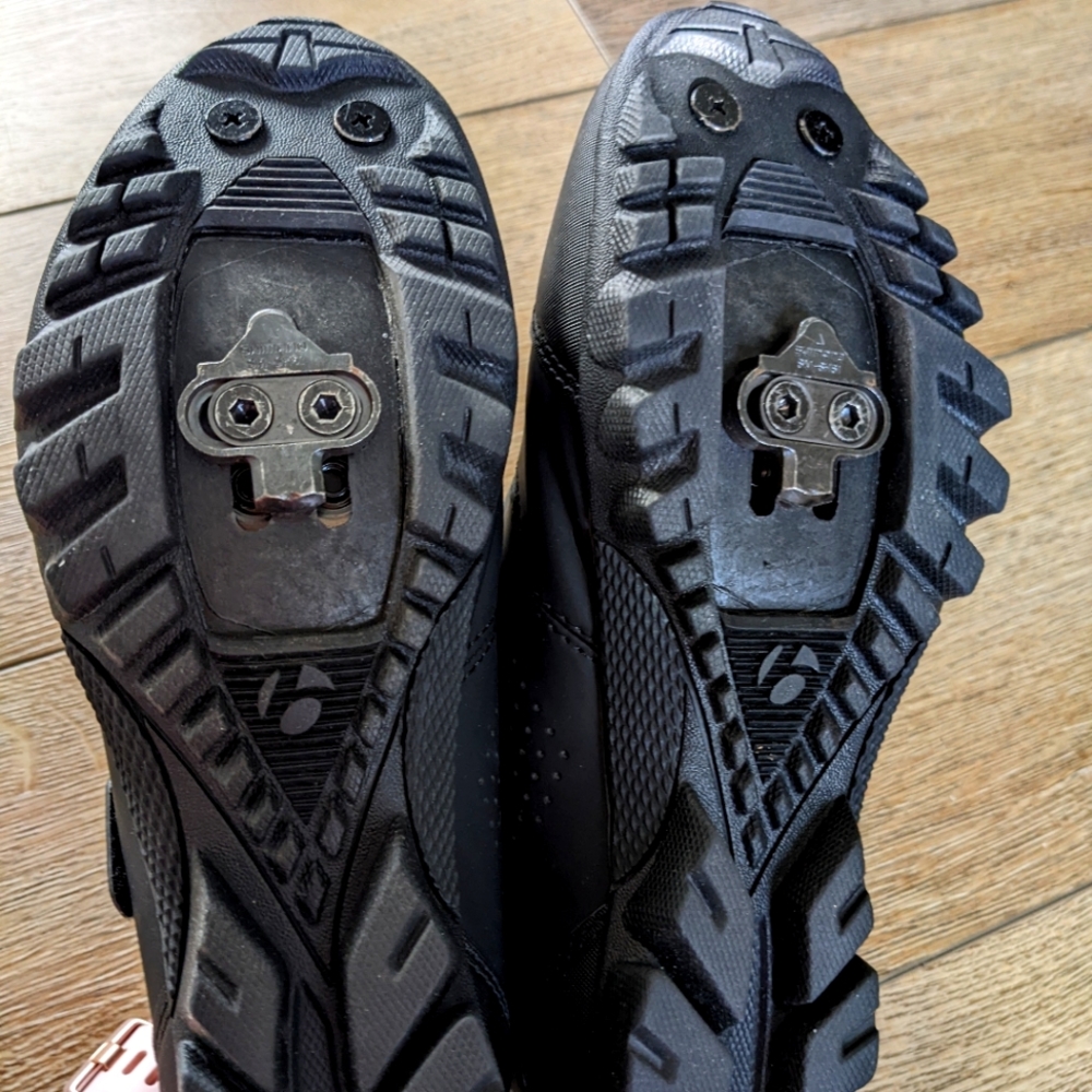 *Must Go By 12/15* Bontrager Adorn Shoes